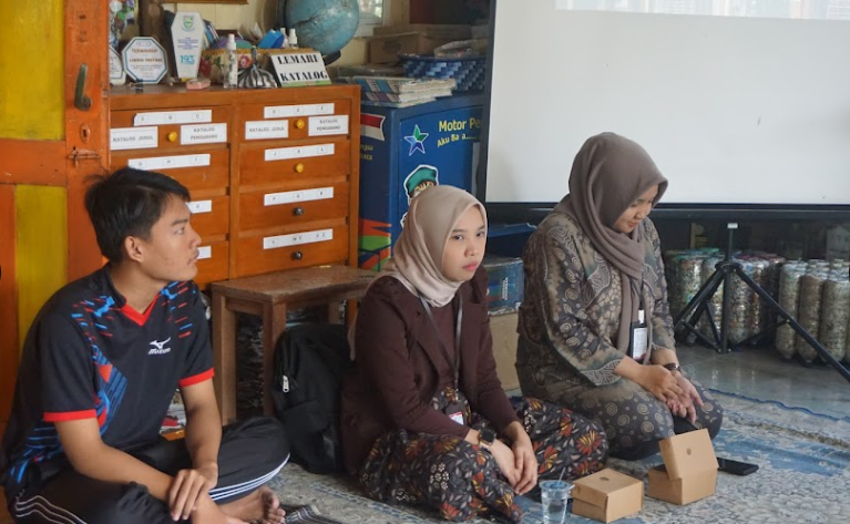sosialisasi dan pelatihan