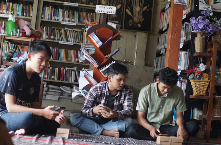 sosialisasi dan pelatihan